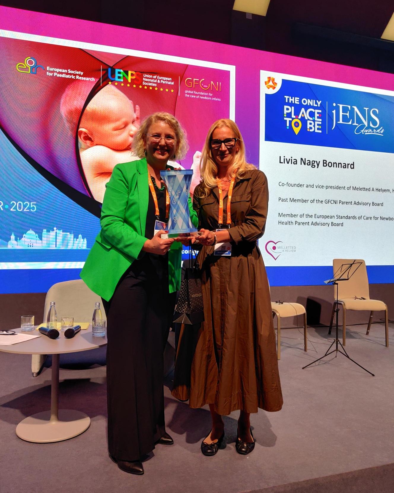 Livia Bonnard receiving the GFCNI Award at the ceremony honoring neonatal care leaders at jENS 2025 congress in Belgrade, Serbia