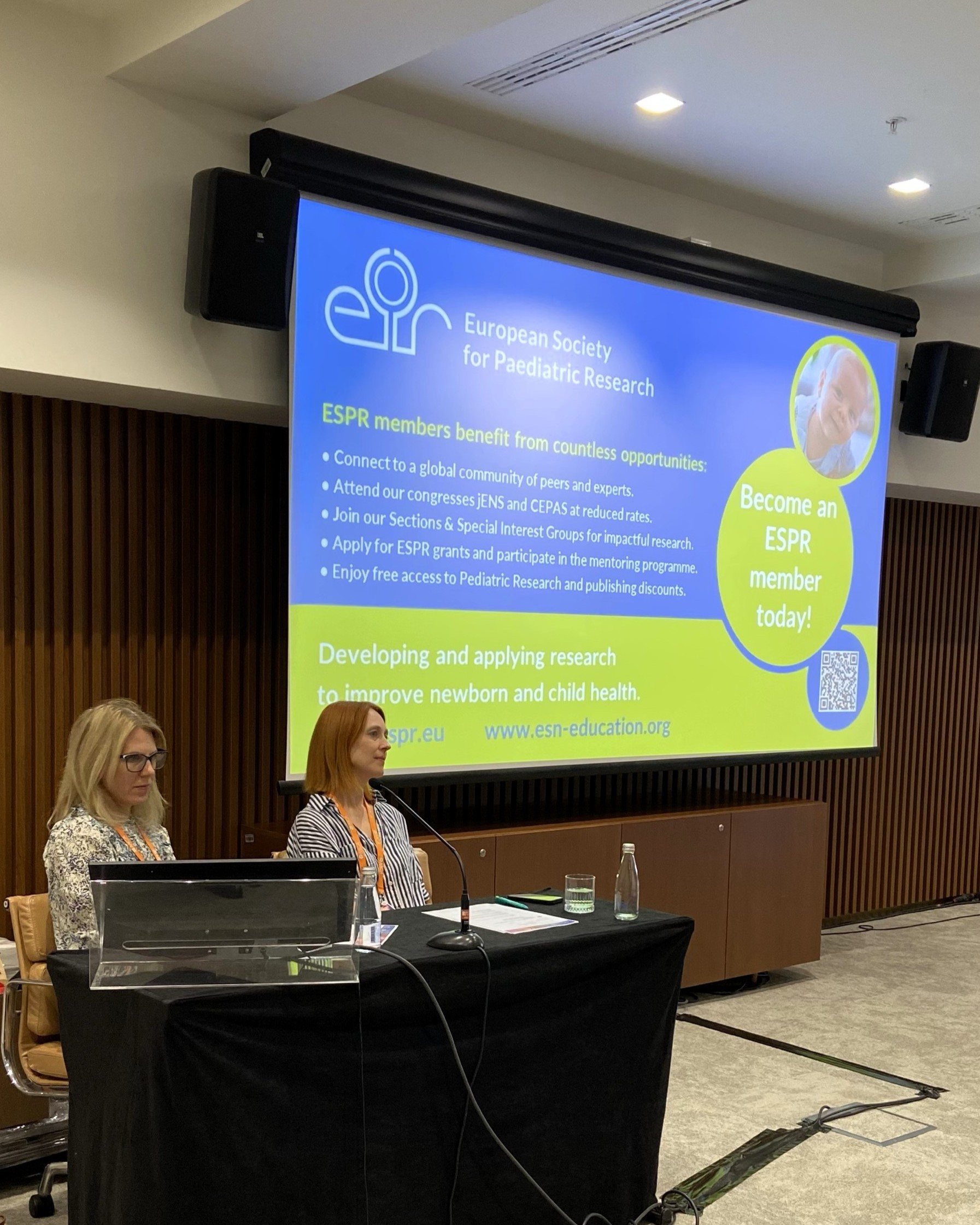 Katie Gallagher and Teresa Primavesi-Poggio moderating a session at jENS 2025 neonatal congress in Belgrade, Serbia